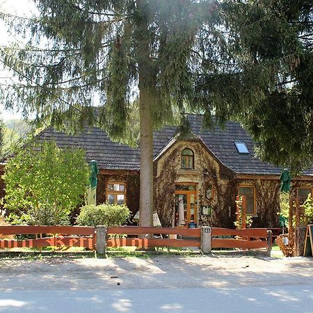 Vadszolo Szallo Es Etterem Баконьбель Экстерьер фото